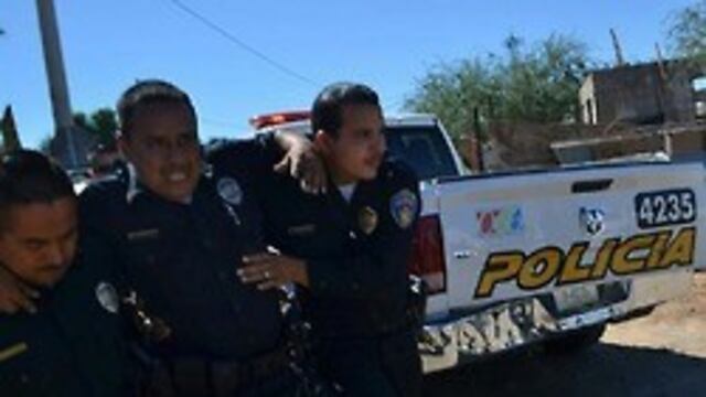 <p><span>Un perro de la raza criolla atacó a un policía municipal de Mexicali, Baja California.</span></p>
<div><span><br /></span></div>