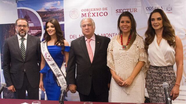 De Izquierda a derecha: Ignacio Peralta, Andrea Toscano, Miguel Torruco, María Iñiguez, y Lupita Jones.