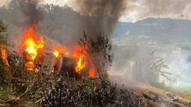 Volcadura de pipa de chapopote en Chamula, Chiapas, deja un muerto y un herido
