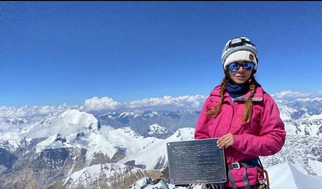 Natalia Nagovitsyna queda atrapada en Pico Pobeda