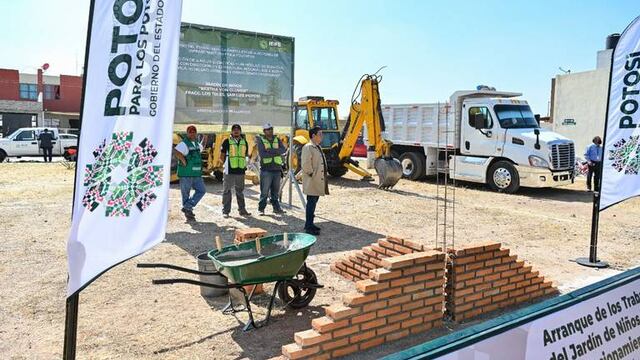 Ricardo Gallardo arranca construcción de kínder en San Luis Potosí.