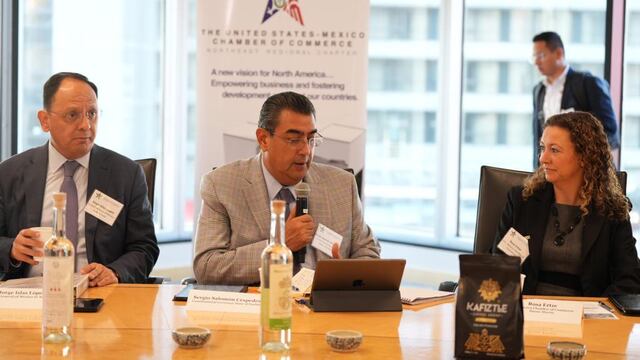 Sergio Salomón promueve a Puebla en EU