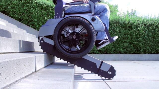 Scewo en su modo para subir escaleras.