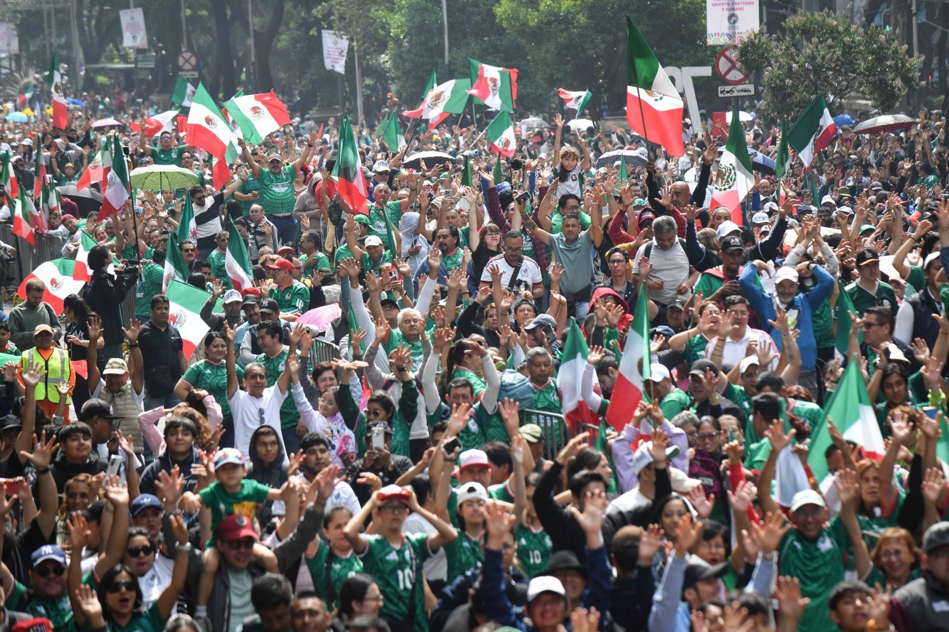 CDMX quiere hacer historia con la ola más grande del mundo rumbo al Mundial 2026