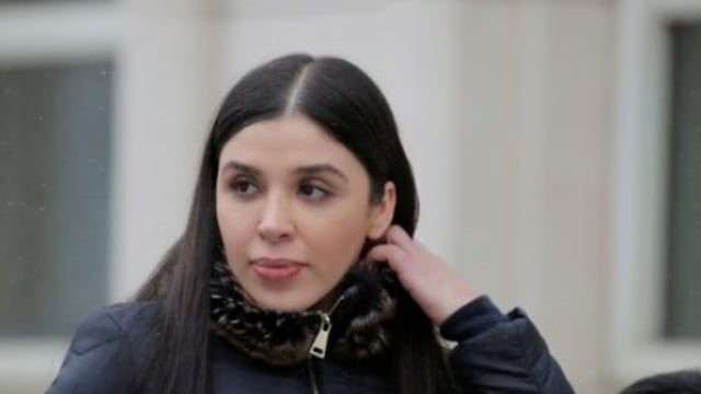 Emma Coronel reaparece con nuevo look