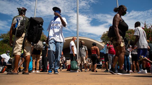 Evacuación en Texas por 'Laura'