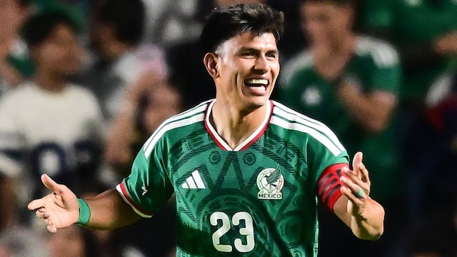 Jesús Gallardo conquista a fans de Chequia; lo llaman el más guapo del Tri