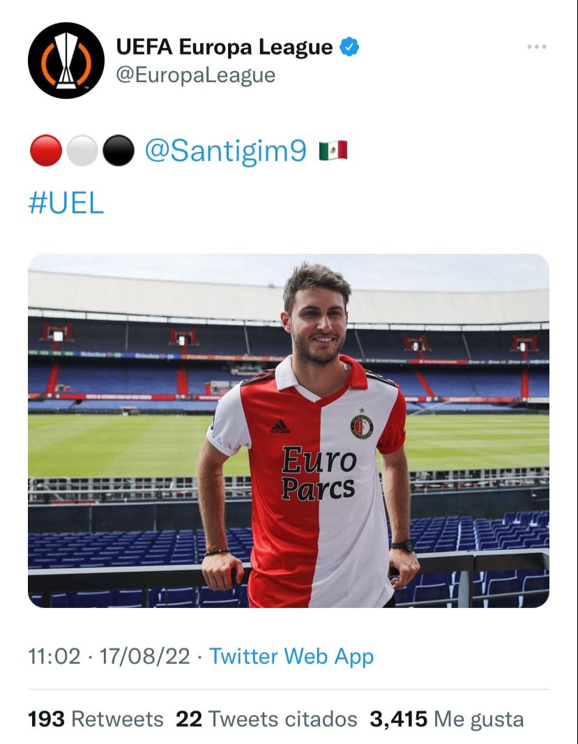 Santiago Giménez.