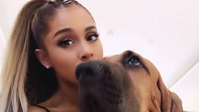Facebook Ariana Grande