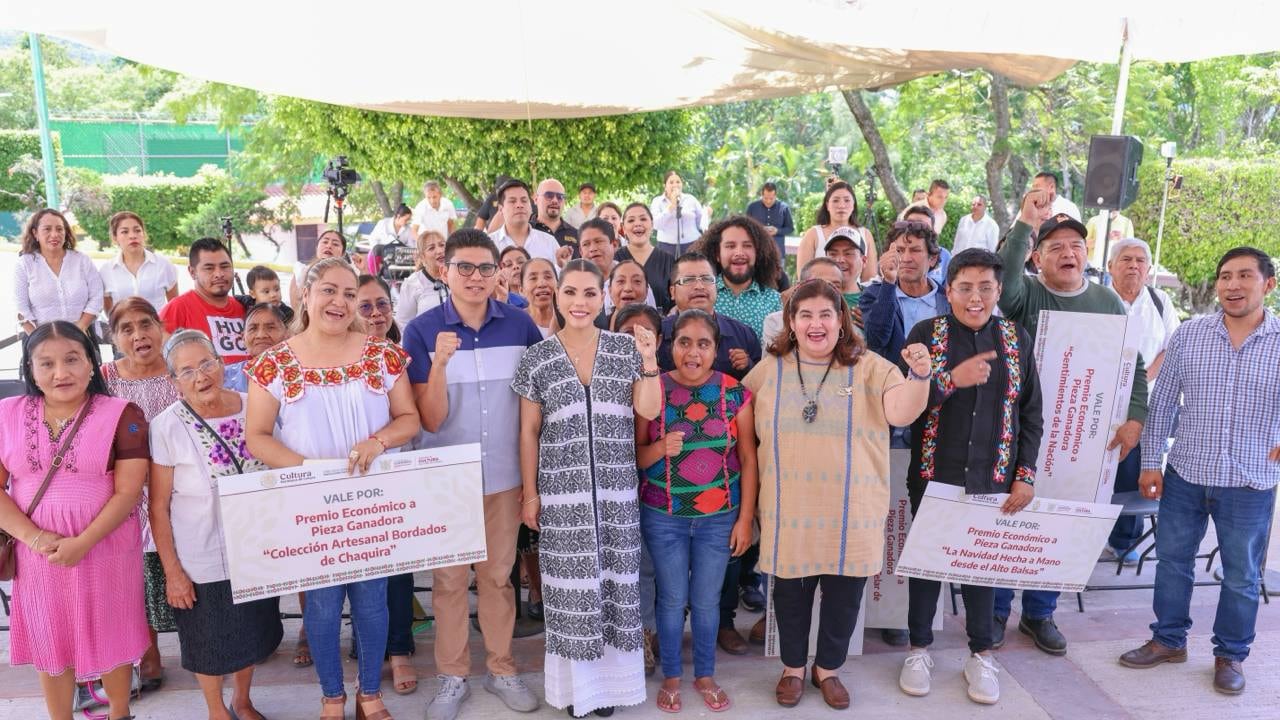 Evelyn Salgado entrega premios de Manos Creadoras 2025 a 30 artesanas y artesanos