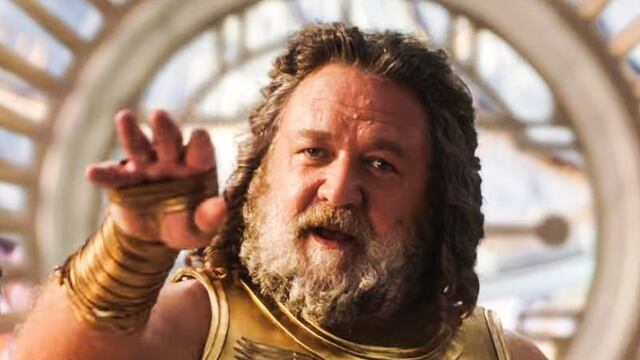 Russell Crowe como Zeus en 'Thor: Love and Thunder'