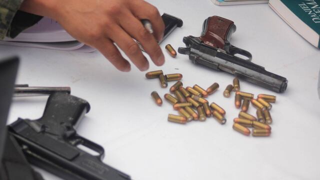 Canje de armas en la Ciudad de México. Aumento de su uso ilegal.