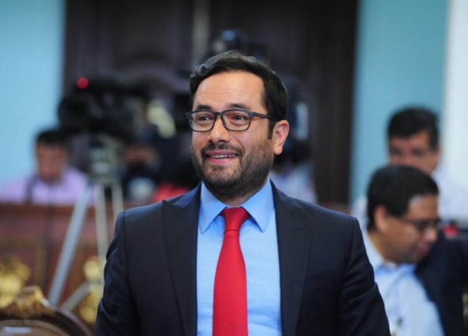 Víctor Hugo Romo