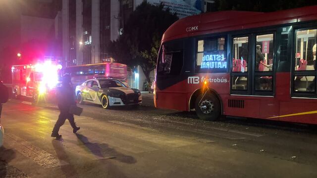Choque de unidad de la Línea 6 del Metrobús con vehículo en colonia Lindavista provocó servicio lento