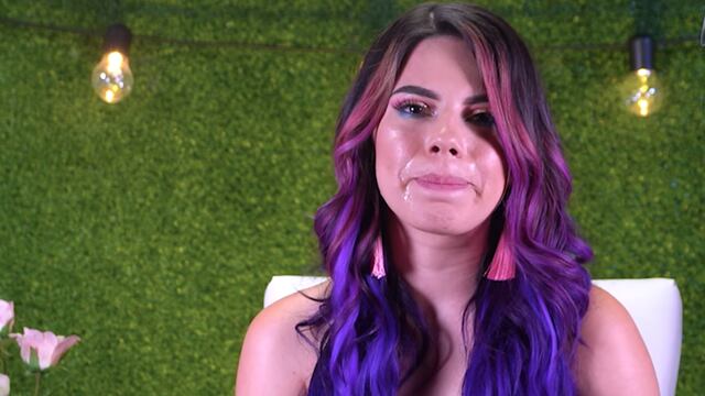 Lizbeth Rodríguez llorando