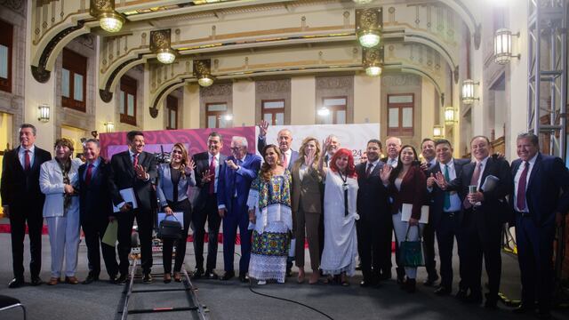 Ricardo Gallardo en la mañanera de AMLO