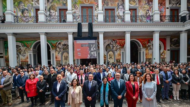 El gobierno de Delfina Gómez inaugura la FILEM 2025.