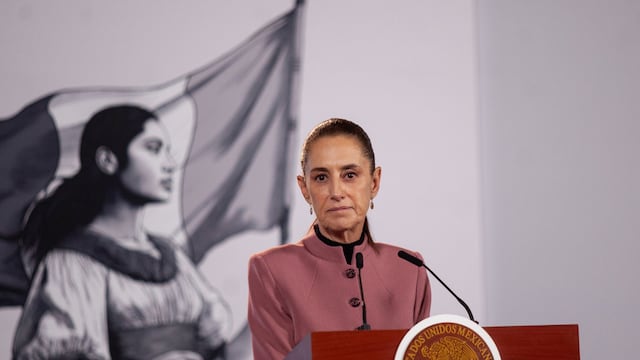 Sheinbaum ejemplificó que se puede hacer más con los mismos recursos tras declaraciones de Monreal sobre el presupuesto 2027.