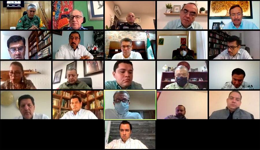 Participan autoridades de diferentes niveles.