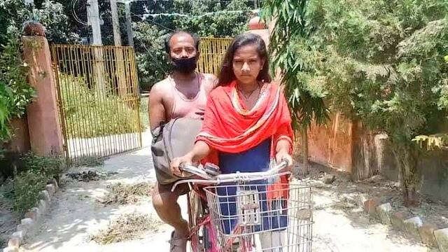 Jyoti Kumari y papá