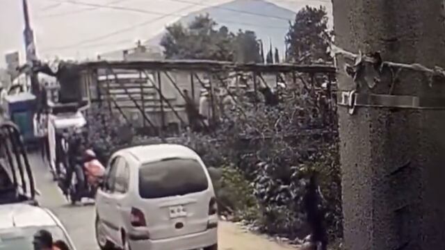 Derrumbe de Puente peatonal