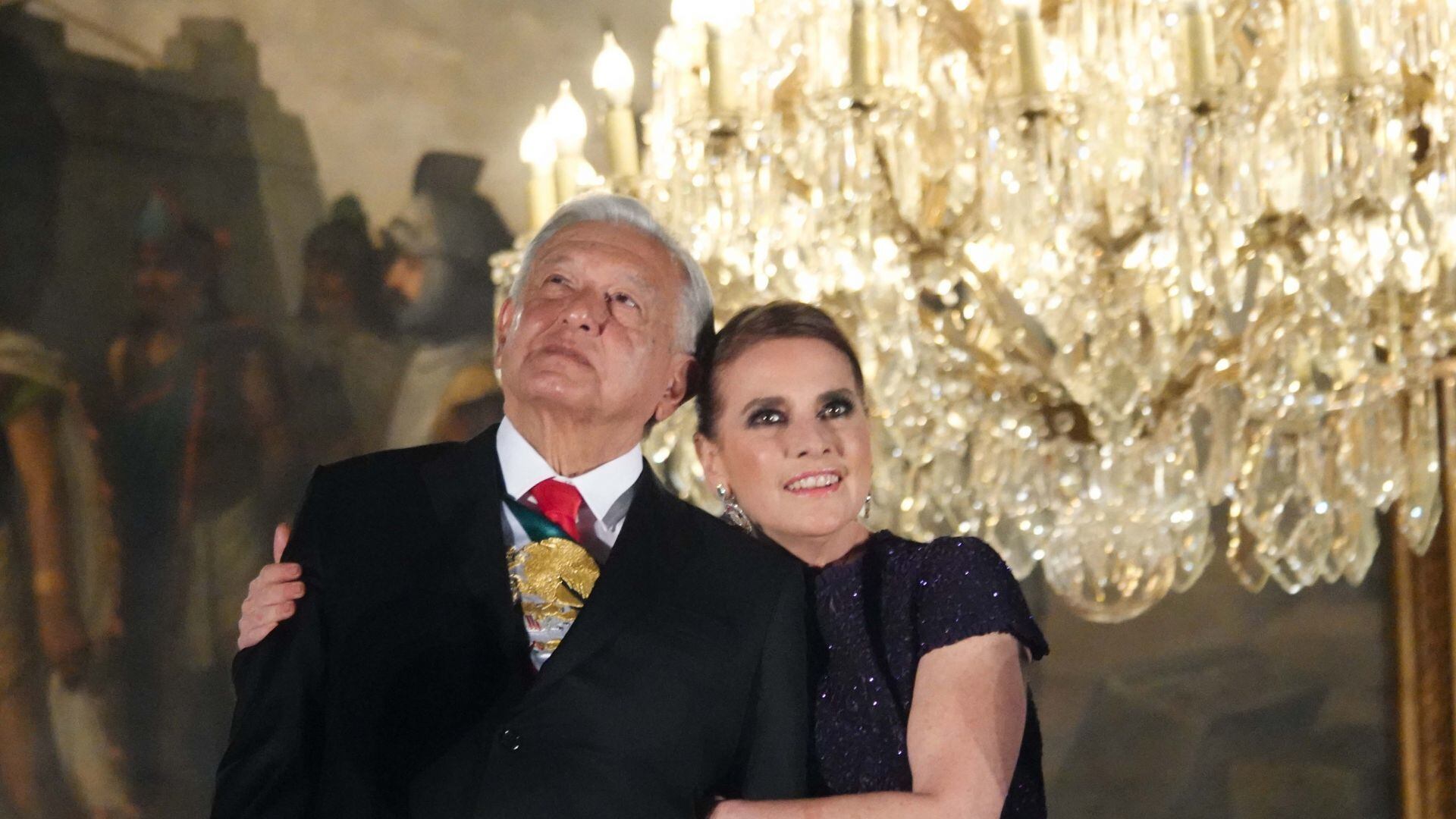 Beatriz Gutiérrez Müller responde a rumores de separación con AMLO: “Estoy enamorada de ese hombre”