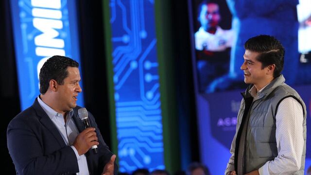 Diego Sinhue Rodríguez Vallejo. “Desarrollando la mentefactura en Guanajuato”.