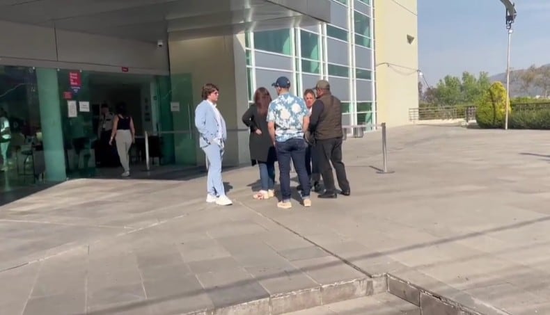 Familia de Fofo Márquez llega al Penal de Barrientos