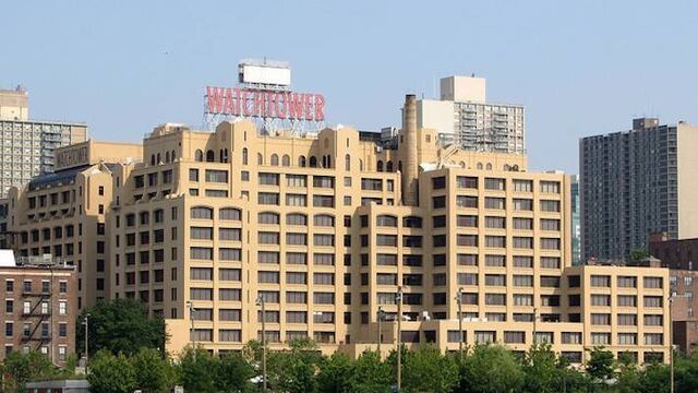 El icónico edificio es conocido como Watchtower.