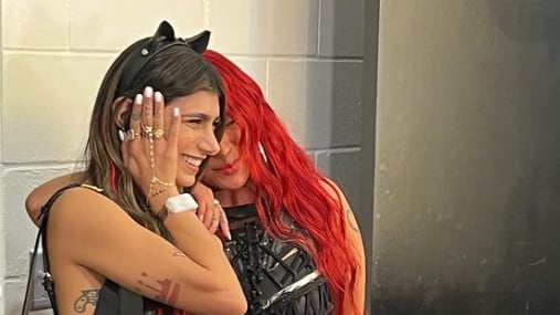 Mia Khalifa y Karol G son más amigas de lo que imaginábamos