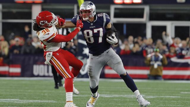 'Gronk' en un juego con los Pats