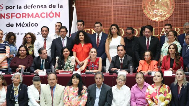 Claudia Sheinbaum encabeza reunión en la Cámara de Senadores