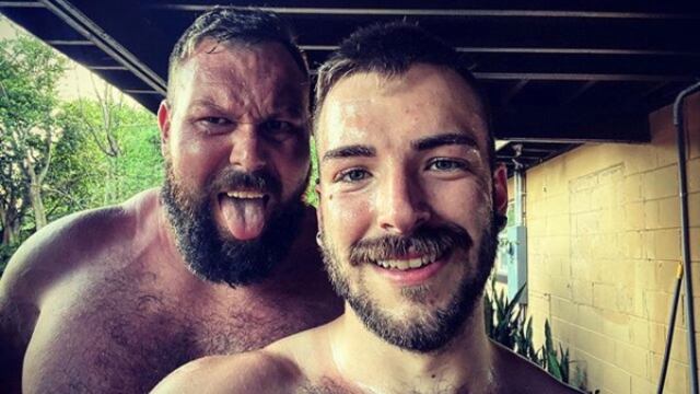 Mike Parrow y su novio, Morgan Cole.
