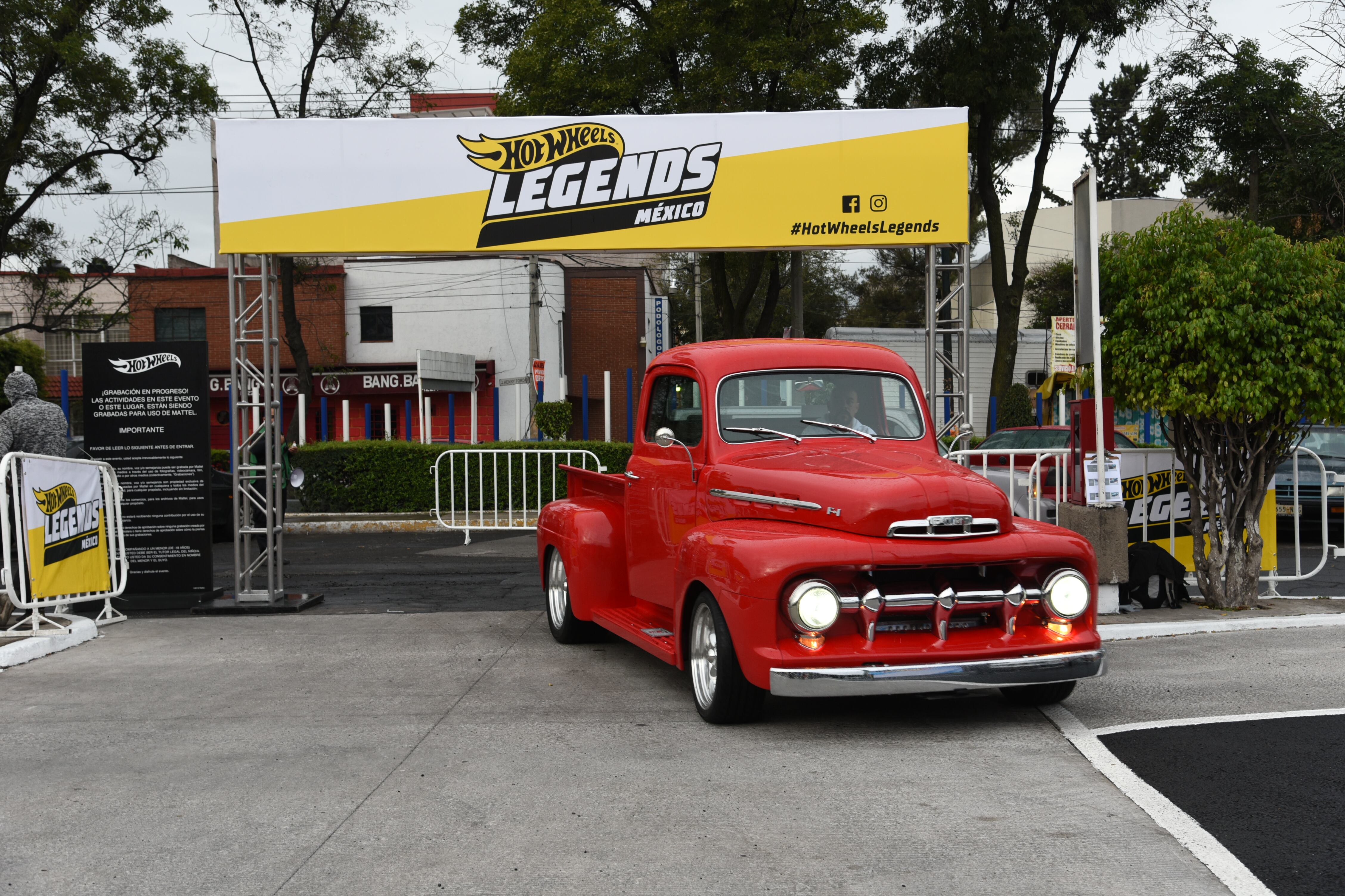 Hot Wheels Legends Tour