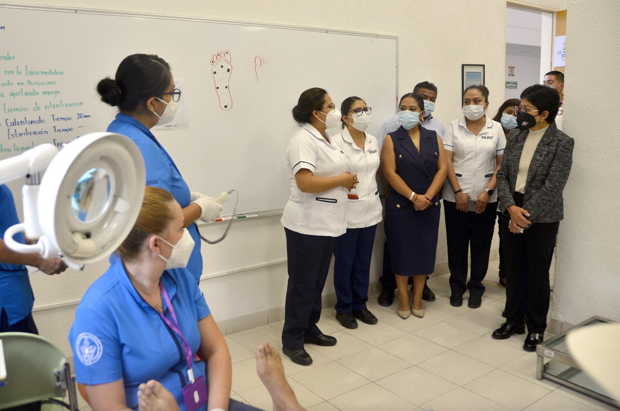 BUAP presenta los Centros Comunitarios de Atención