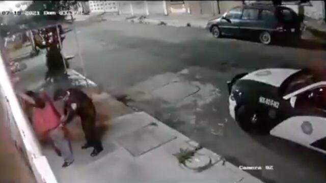 Policías de CDMX roban pertenencias