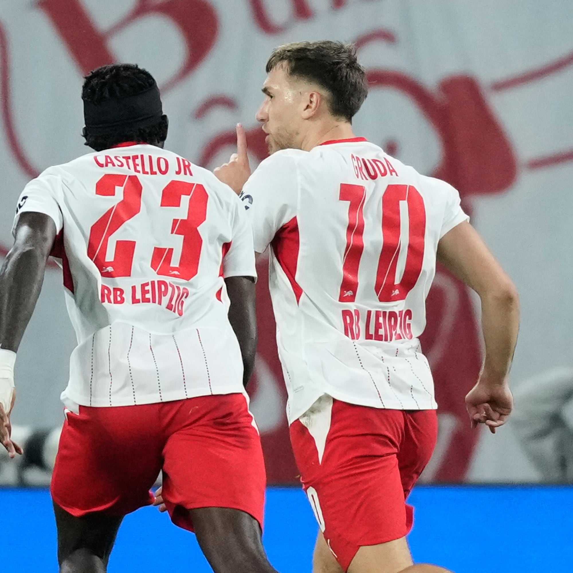 Leipzig gana por la mínima al PSV en la Champions League