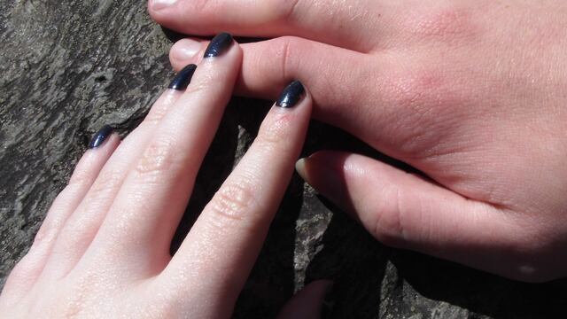 Uñas y dedos también son una vía de contagio del Virus del Papiloma Humano