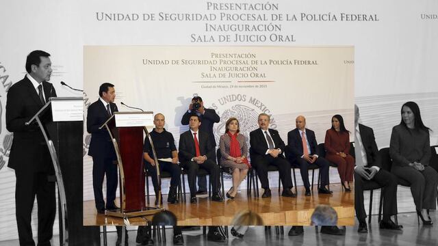 Dijo que de lo que se trata es de cerrar las puertas a la impunidad y sentar nuevas bases de legalidad y certeza jurídica.