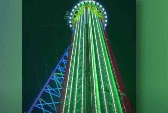 Juego mecánico en 'Icon Park'