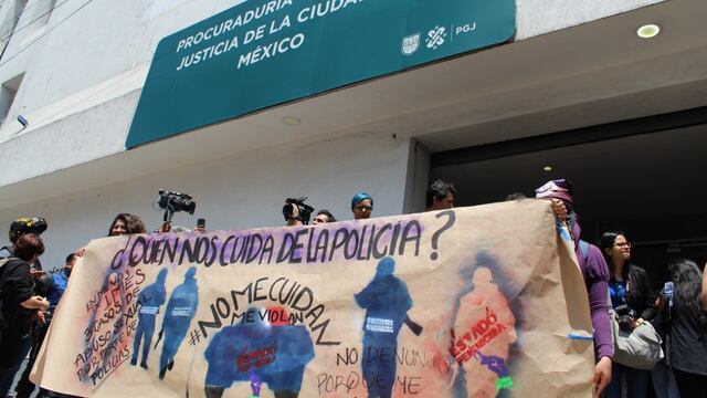 Protesta en la PGJ contra la violencia de género.