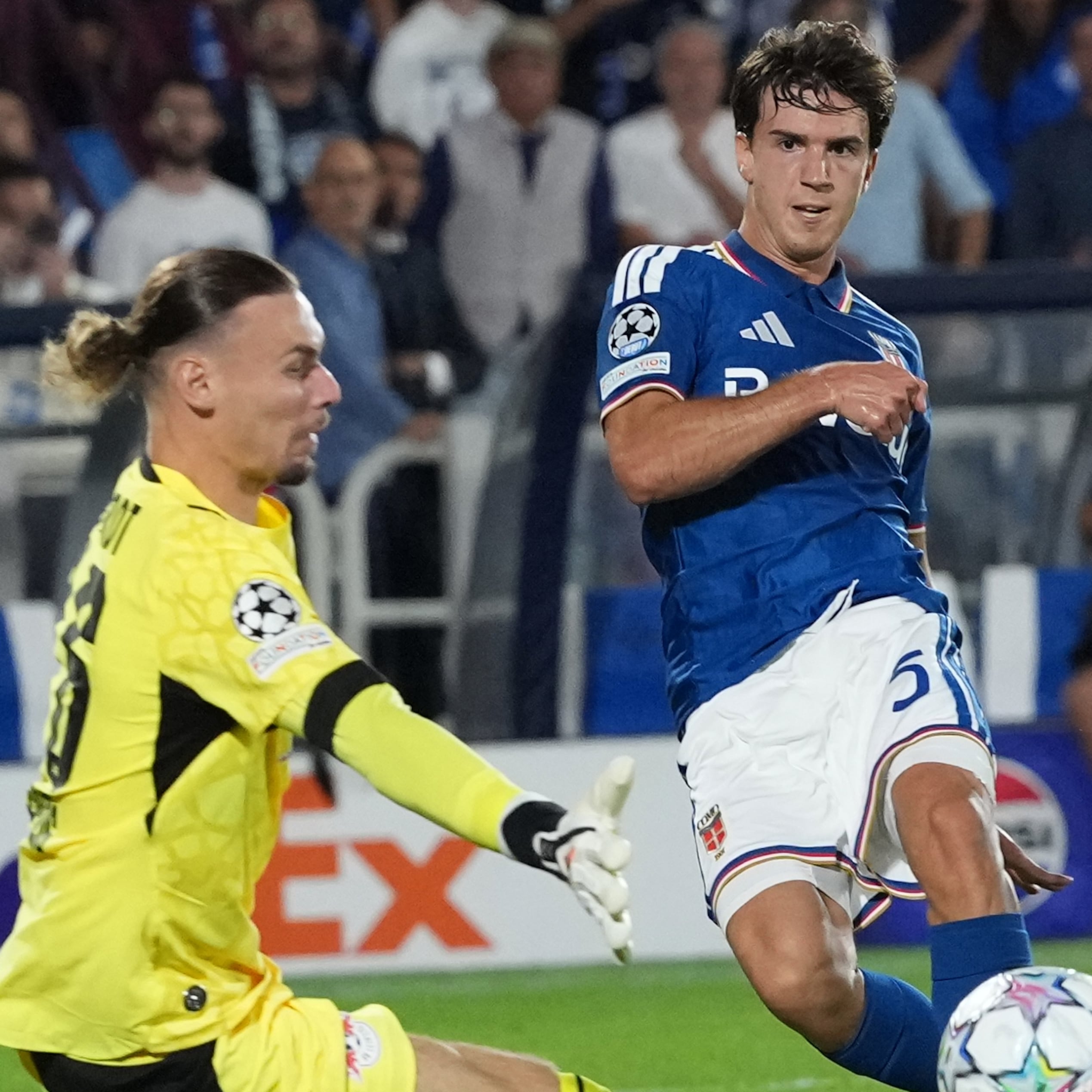 Como hace historia y debuta con triunfo en la Champions League
