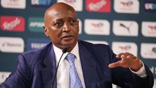 ¿Quién es Patrice Motsepe? presidente de la Confederación Africana de Futbol.