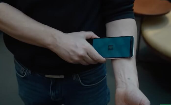 Microchip que se implanta en la piel