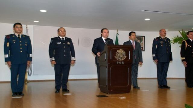 La PGR informó sobre el desmantelamiento de la red de tráfico. Foto/Especial