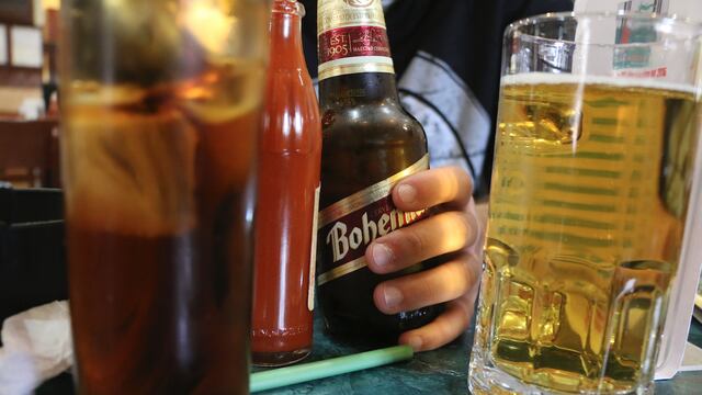 Edad mínima para beber 21 años