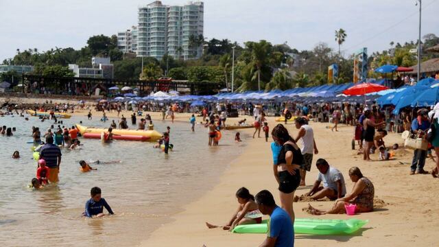 Turistas visitaron Acapulco en el primer puente vacacional de 2020.