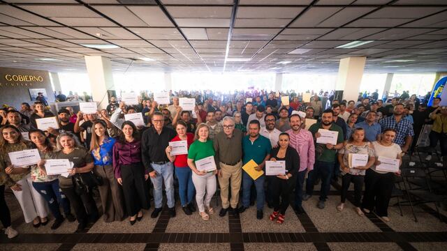 El gobernador destacó la importancia de impulsar el autoempleo en Sinaloa para mejorar la economía local