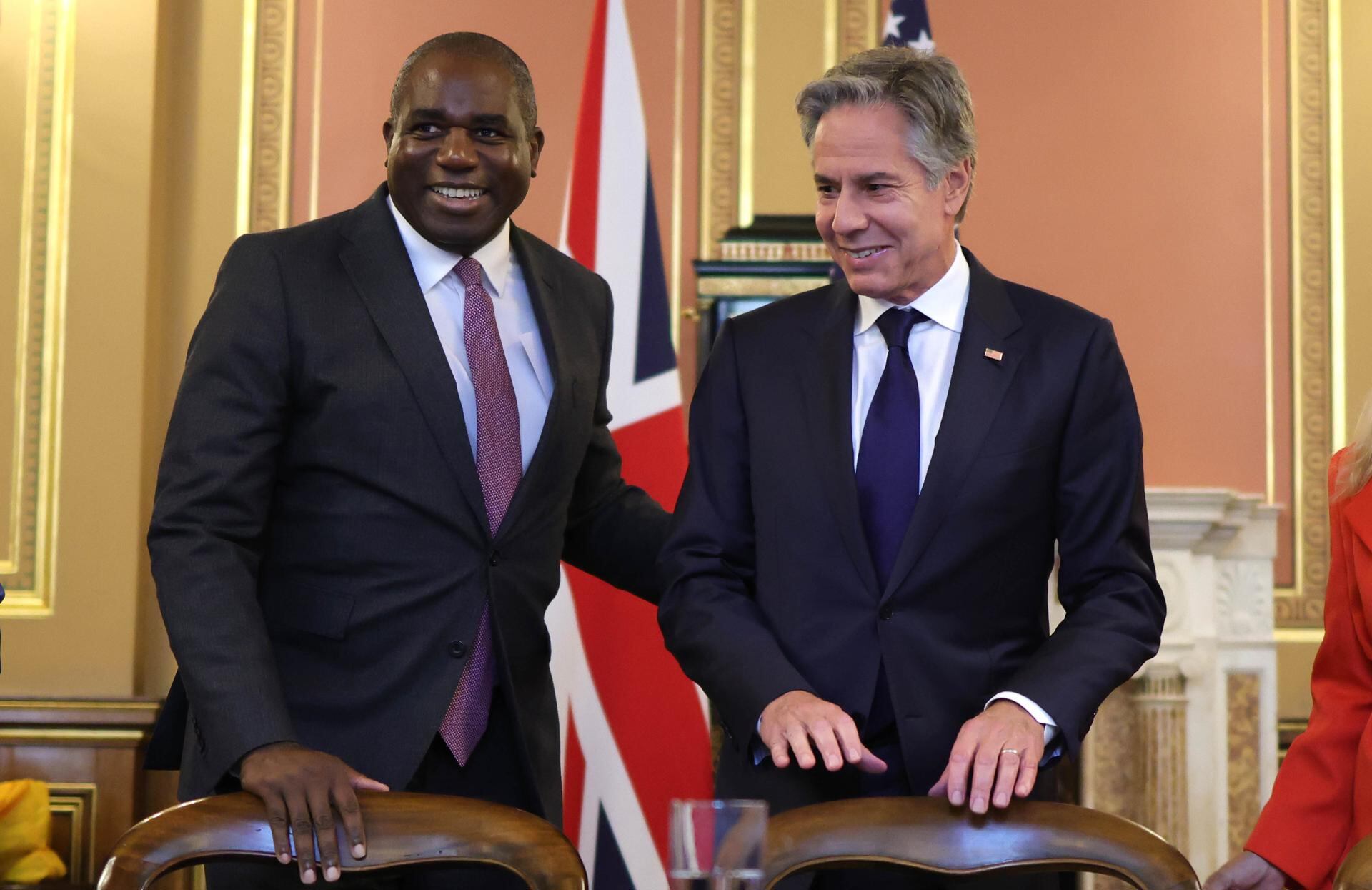 Funcionarios de Reino Unido y Estados Unidos viajarán a Kiev en apoyo