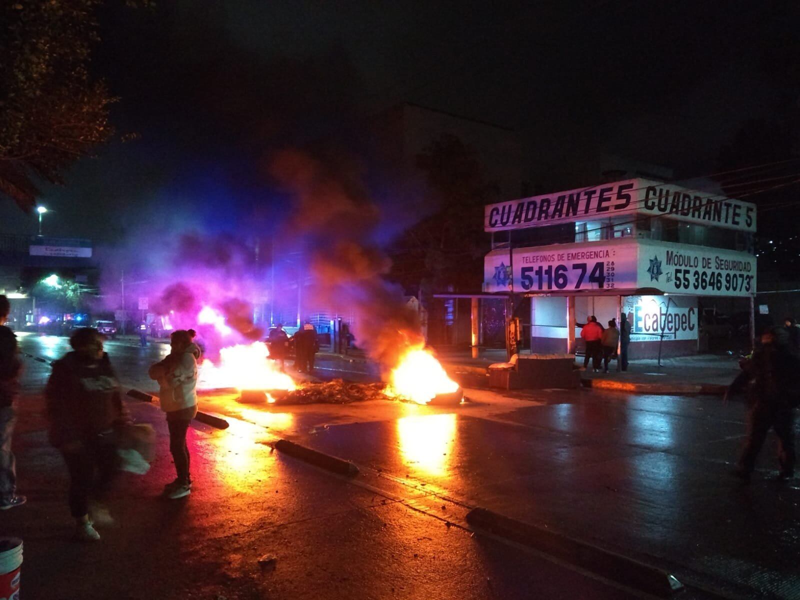 padres exigen con un bloqueo orden de aprehensión contra un presunto abusador de niños de un kinder en Ecatepec, Estado de México/Twitter